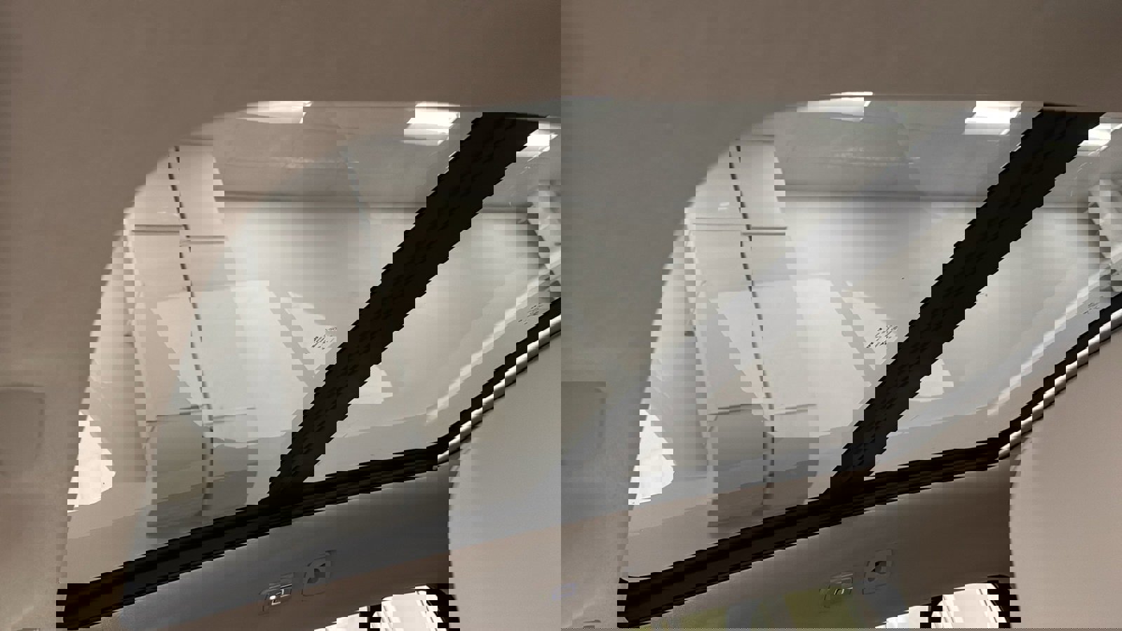 Used 2026 Volvo XC40 B4 Plus w/ Climate Package image 25