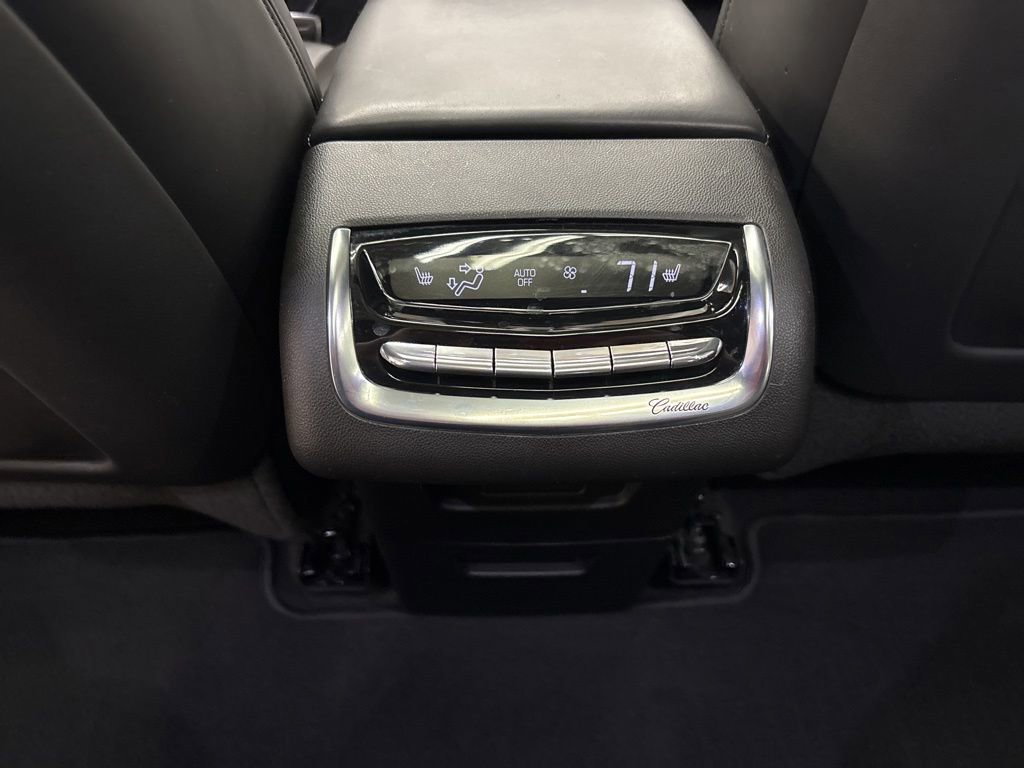 Used 2023 Cadillac XT6 Sport w/ Platinum Package AWD/4WD image 21