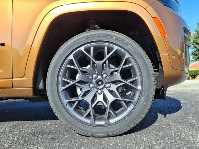 New 2027 Jeep Grand Cherokee Summit AWD/4WD image 9
