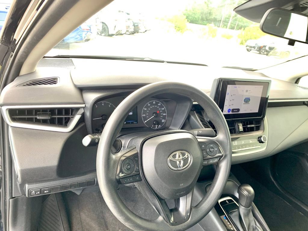 Used 2024 Toyota Corolla LE FWD image 15