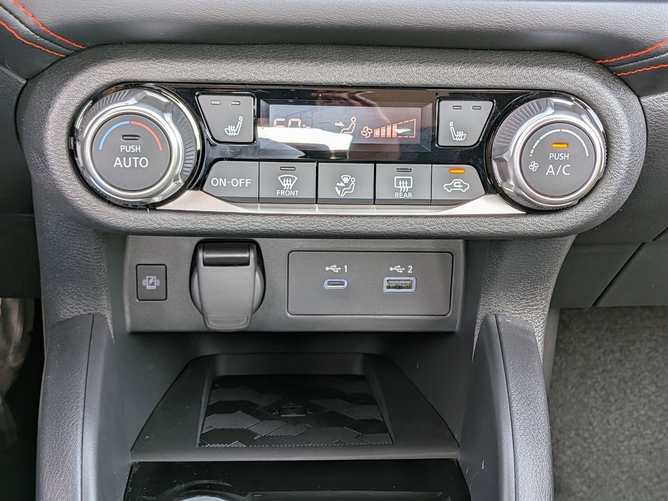 New 2025 Nissan Versa SR w/ Trunk Package FWD image 22