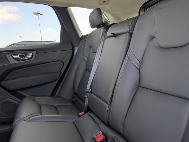 New 2026 Volvo XC60 B5 Ultra w/ Climate Package AWD/4WD image 12