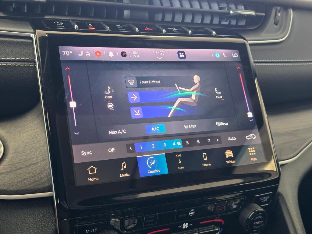 Used 2023 Jeep Grand Cherokee Limited w/ Trailer Tow Prep Group (B) image 32