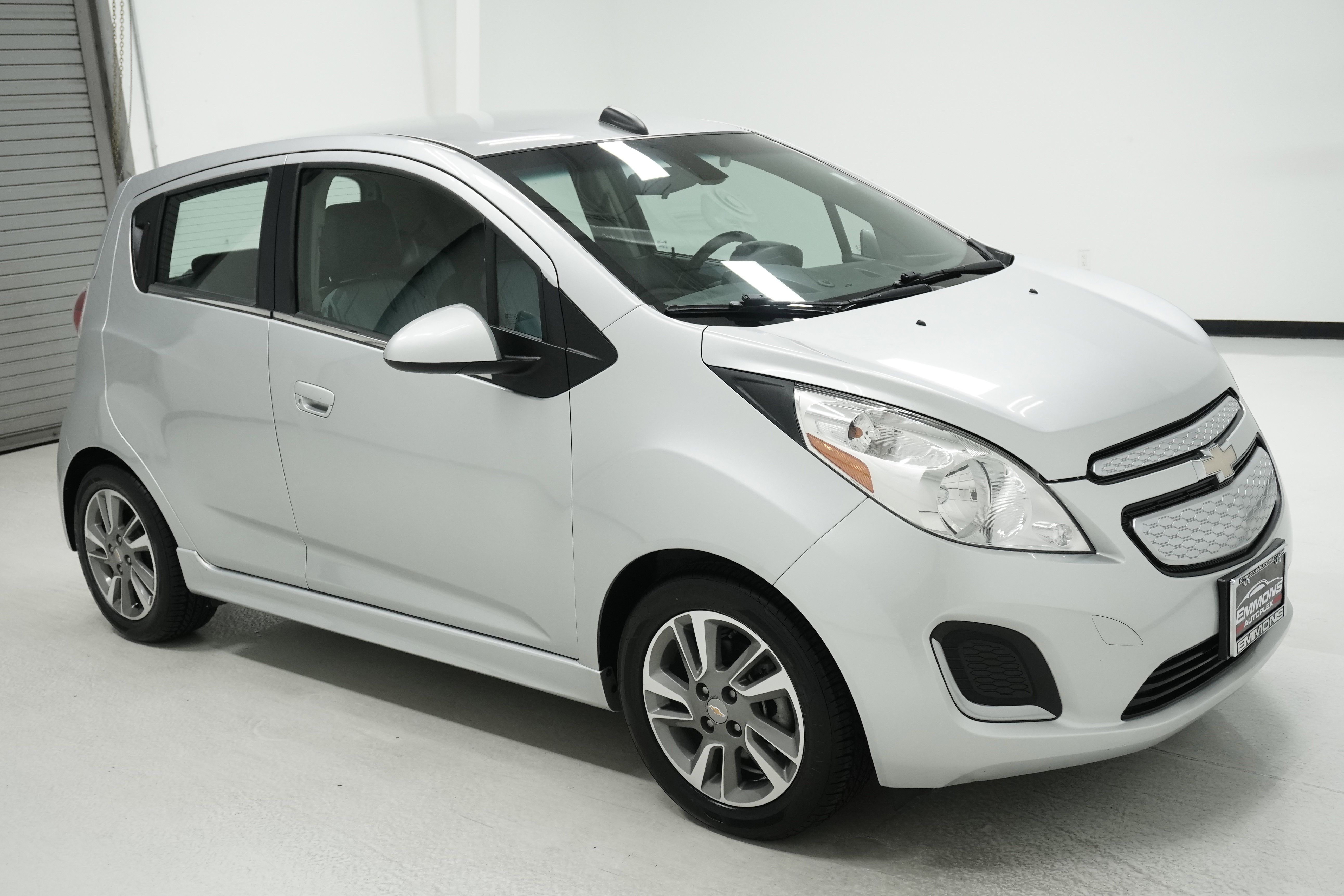 Used 2015 Chevrolet Spark LT image 3