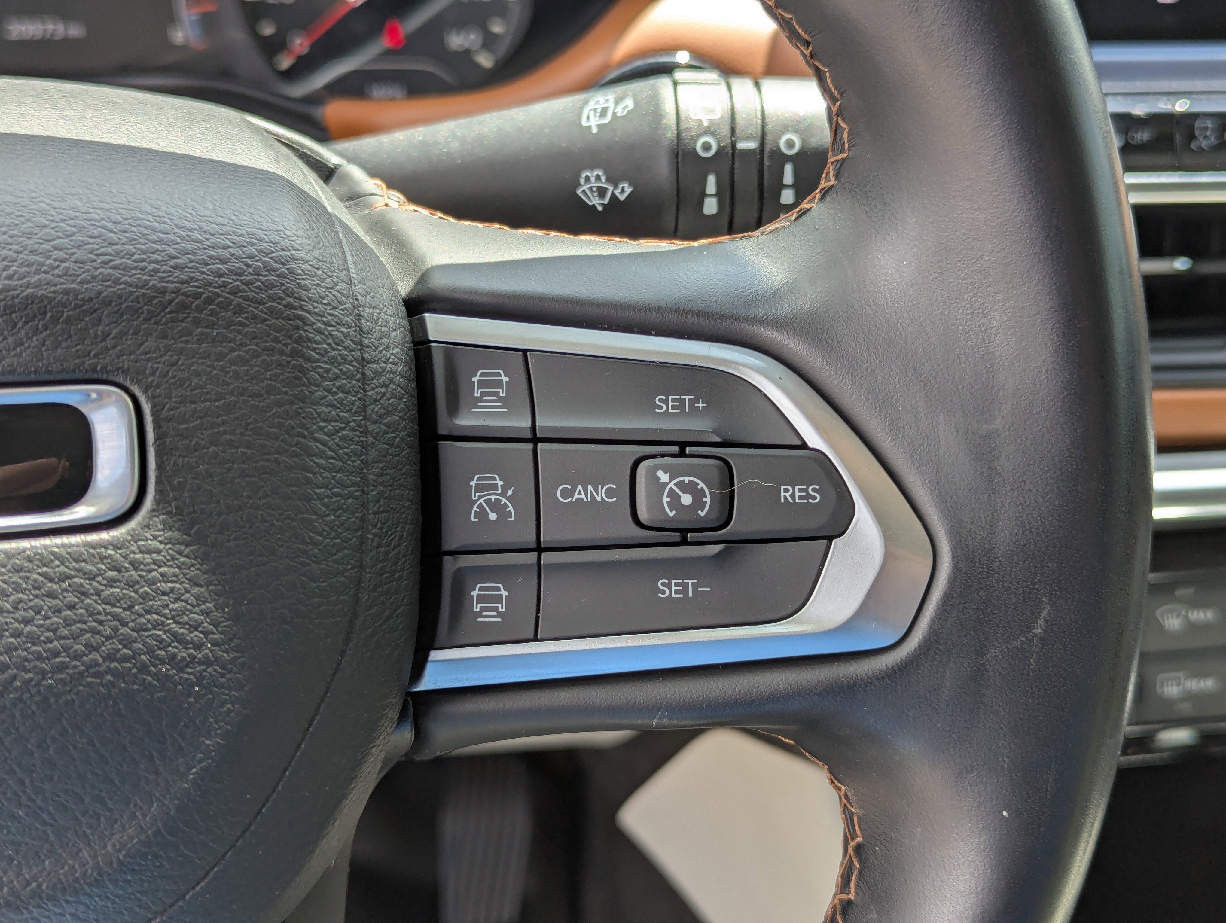 Used 2022 Jeep Compass Limited w/ Sun and Sound Group image 31