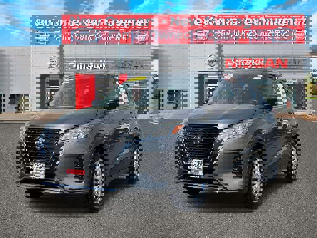 Used 2025 Nissan Kicks Play S FWD image 2