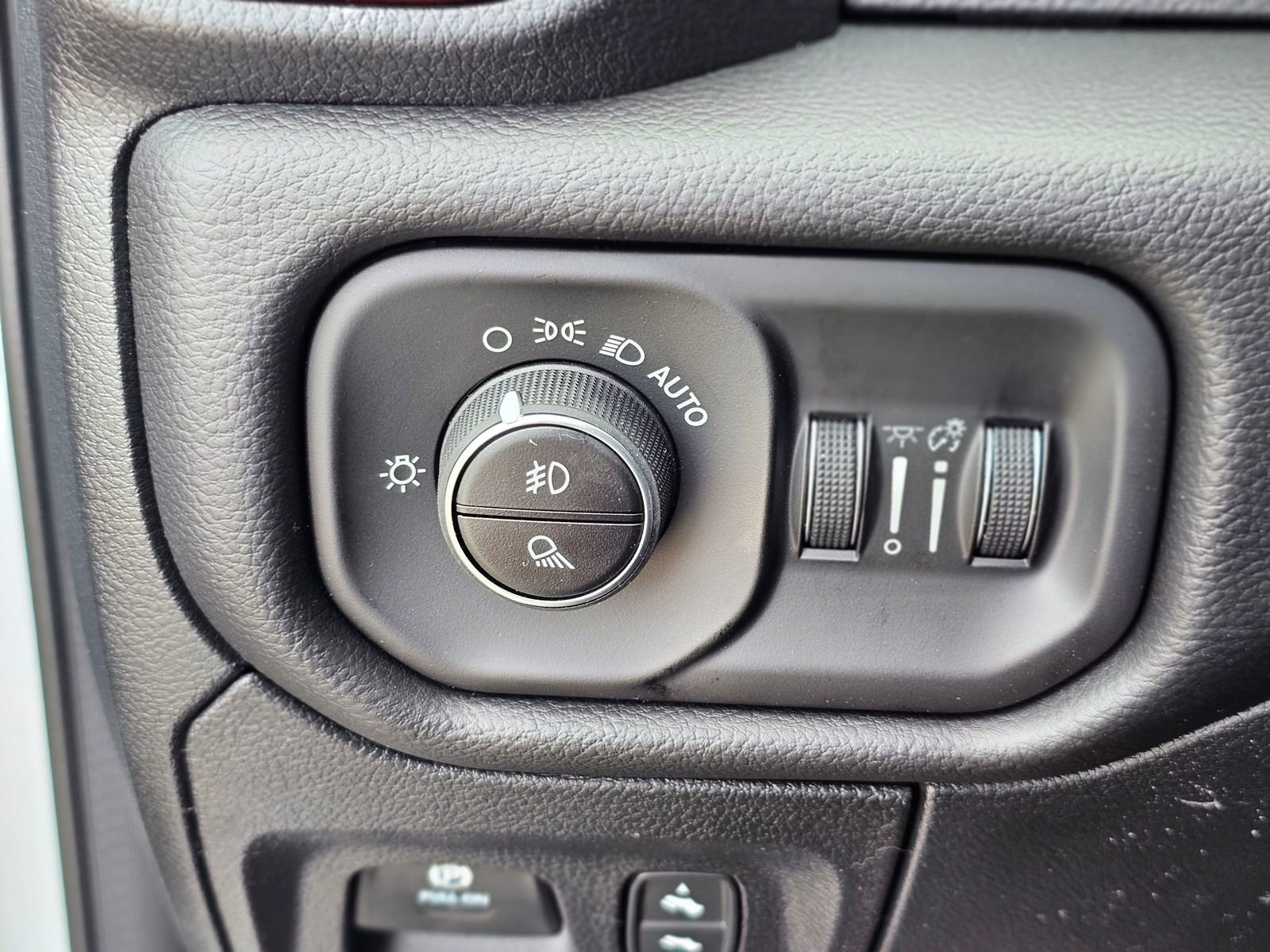 New 2026 RAM 1500 Rebel w/ Rebel Level 1 Equipment Group AWD/4WD image 18