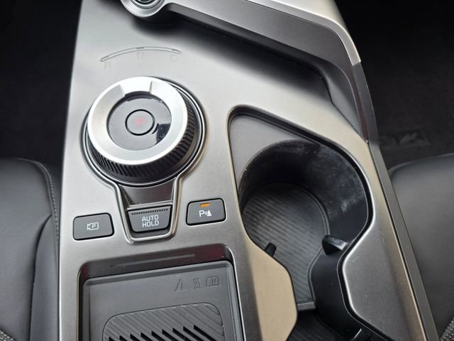 Used 2024 Kia EV6 Light image 36