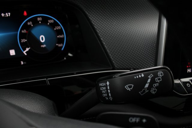 New 2025 Volkswagen Atlas Cross Sport SEL R-Line image 15