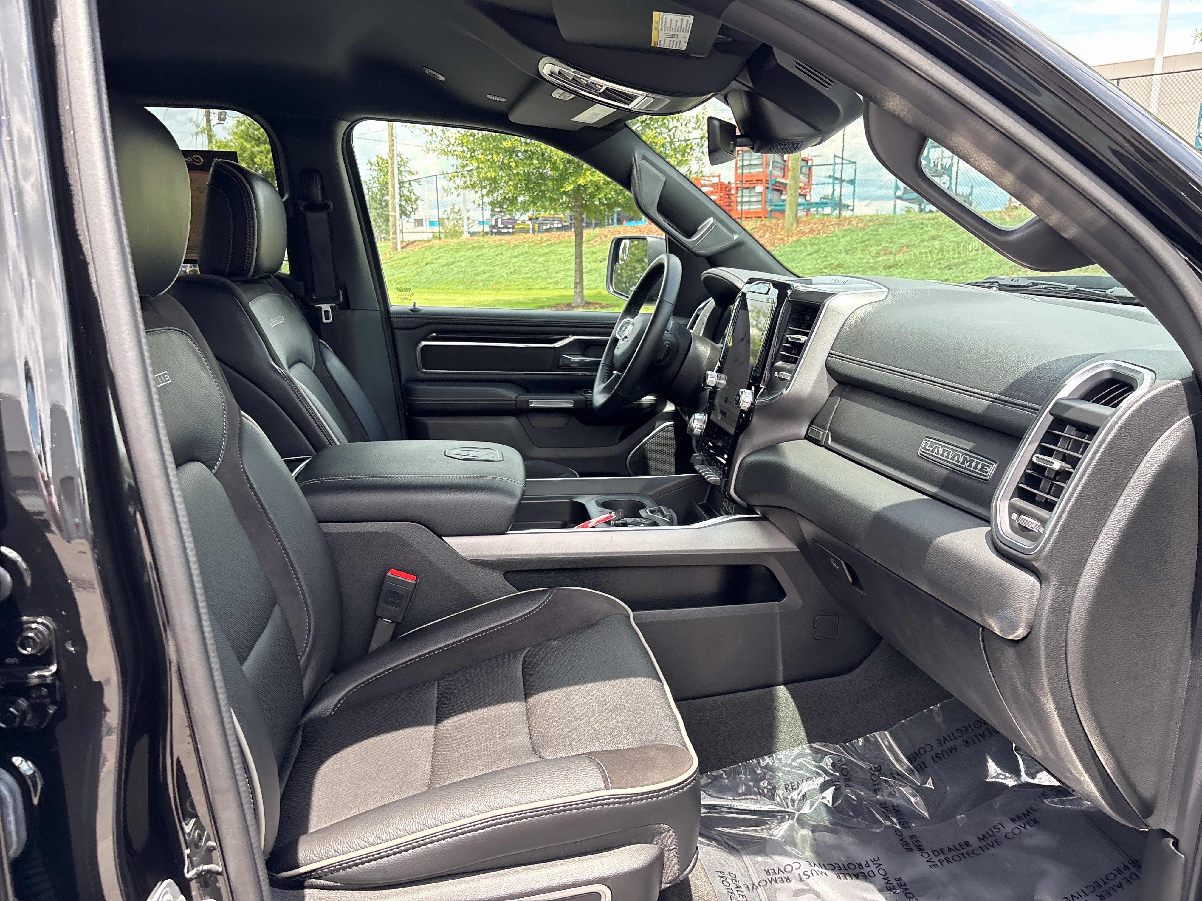 Certified 2022 RAM 1500 Laramie w/ Sport Appearance Package AWD/4WD image 24