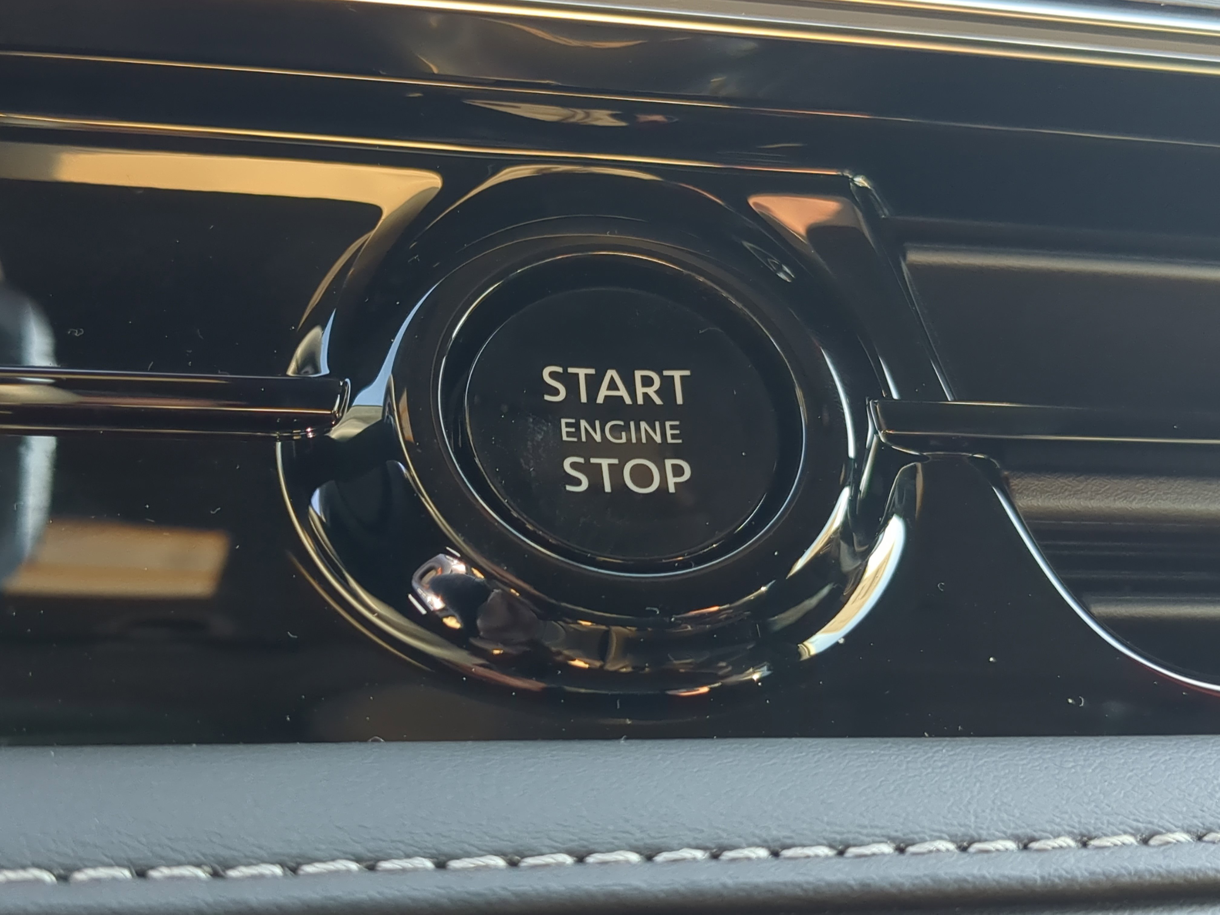 New 2026 INFINITI QX80 Autograph w/ Premium Cargo Package image 17