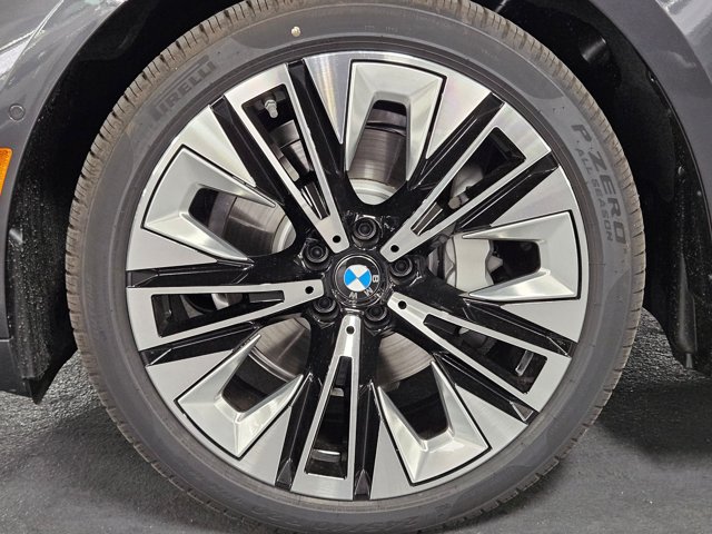 Used 2026 BMW 530i w/ Premium Package RWD image 16