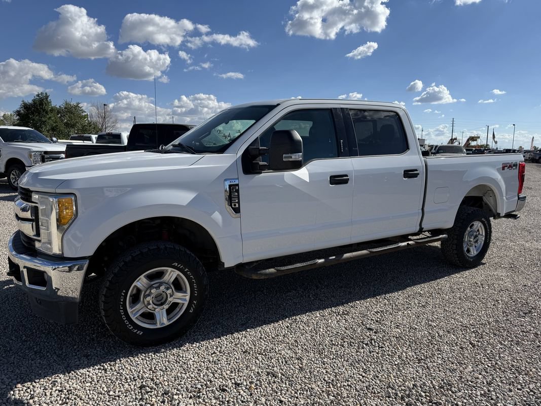 Used 2017 Ford F250 XLT w/ XLT Value Package AWD/4WD image 5
