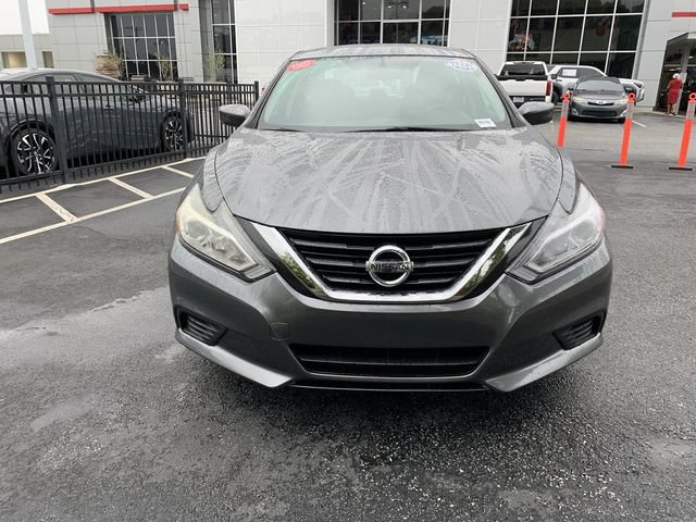 Used 2018 Nissan Altima 2.5 S w/ S Convenience Package FWD image 3