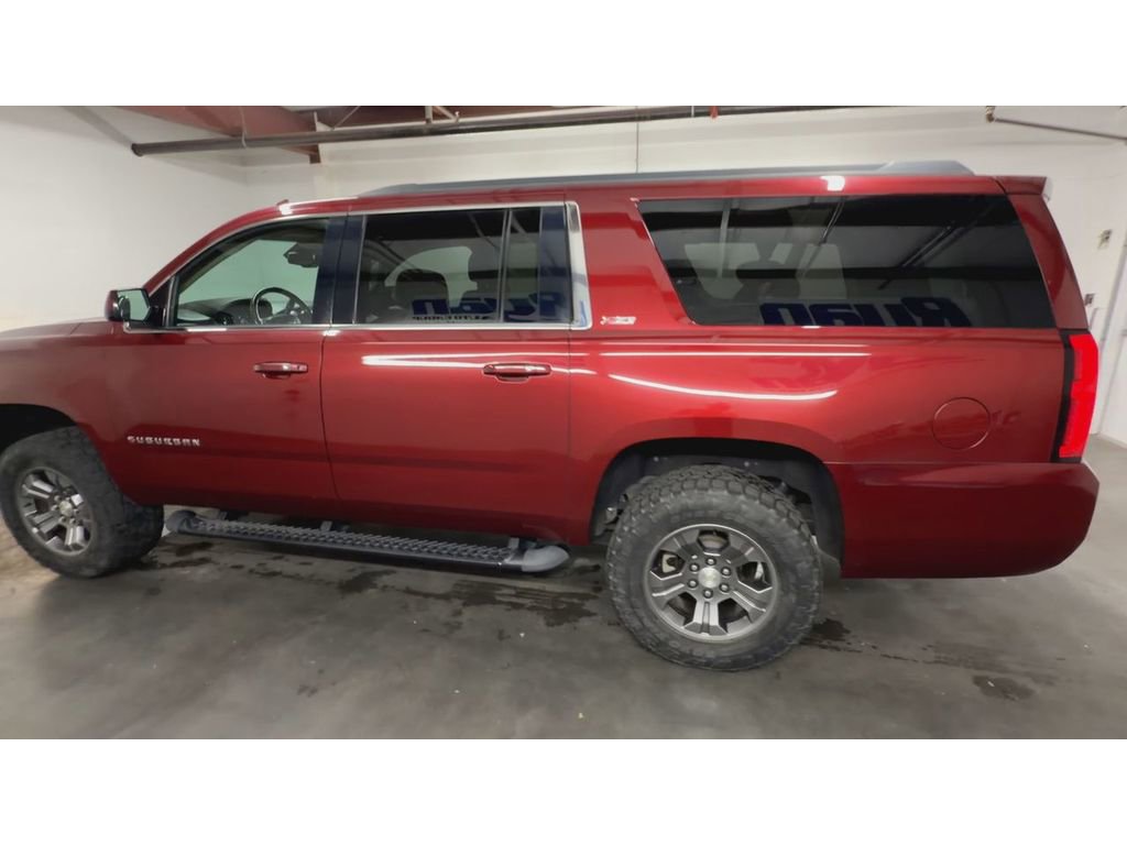 Used 2018 Chevrolet Suburban LT image 6