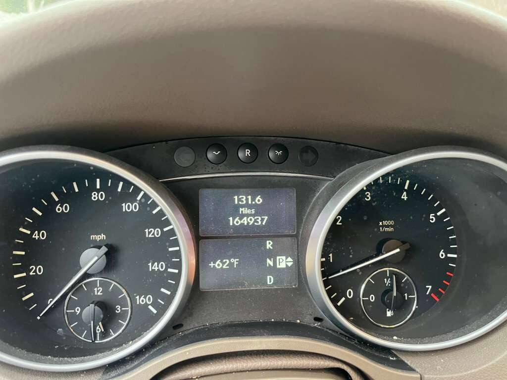 Used 2011 Mercedes-Benz ML 350 2WD image 19
