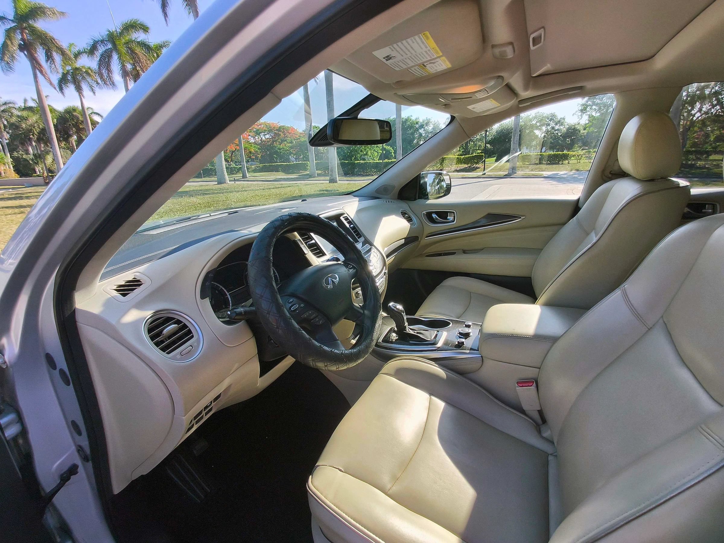 Used 2020 INFINITI QX60 Luxe FWD image 7