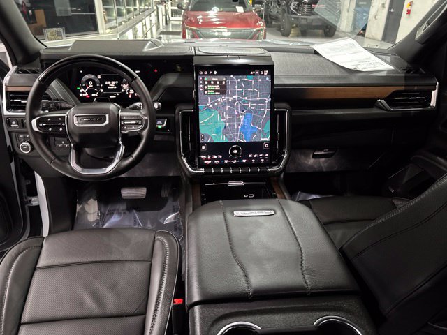 Used 2026 GMC Yukon Denali w/ Advanced Technology Package AWD/4WD image 33
