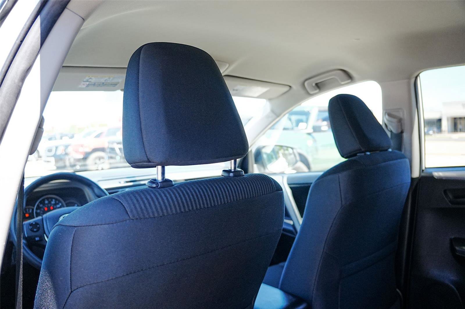 Used 2016 Toyota RAV4 LE image 33