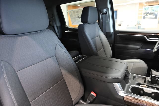 New 2026 Chevrolet Silverado 1500 LT w/ All Star Edition Plus AWD/4WD image 9
