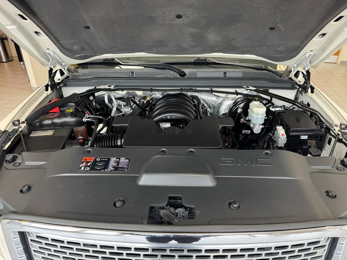 Used 2015 GMC Yukon Denali w/ Touring Package image 71