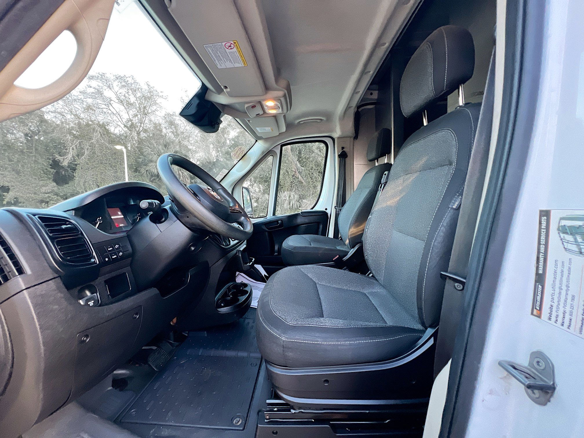 Used 2022 RAM ProMaster 2500 w/ Convenience Group image 14