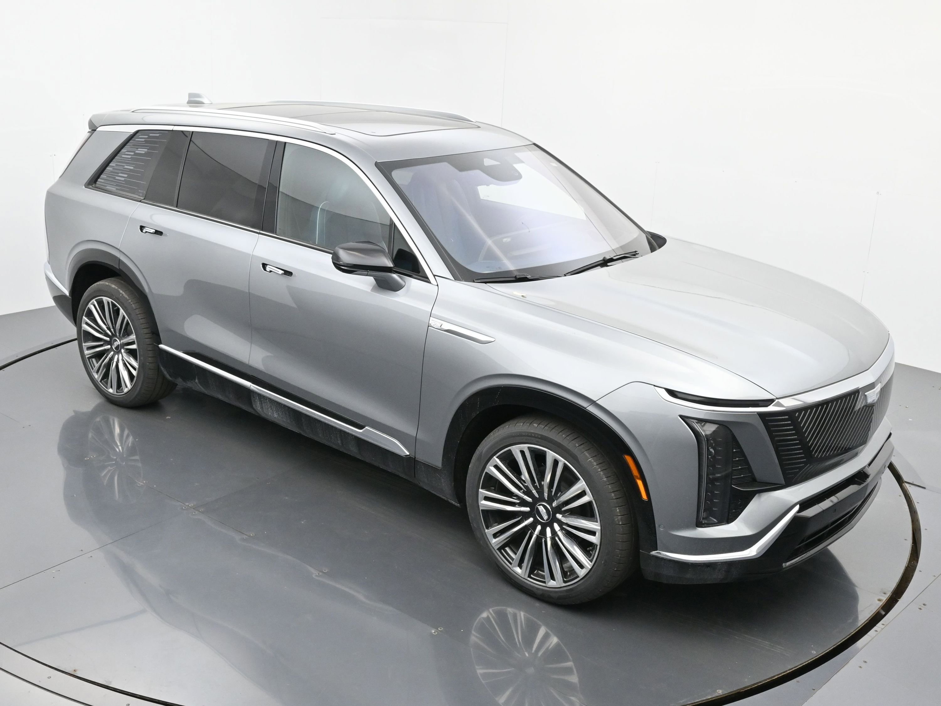 New 2026 Cadillac Vistiq Premium Luxury w/ LPO, Floor Liner Package image 29