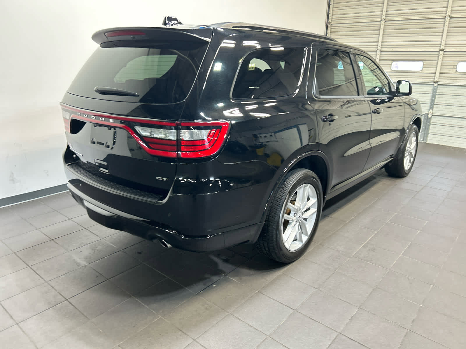 Used 2025 Dodge Durango GT AWD/4WD image 3