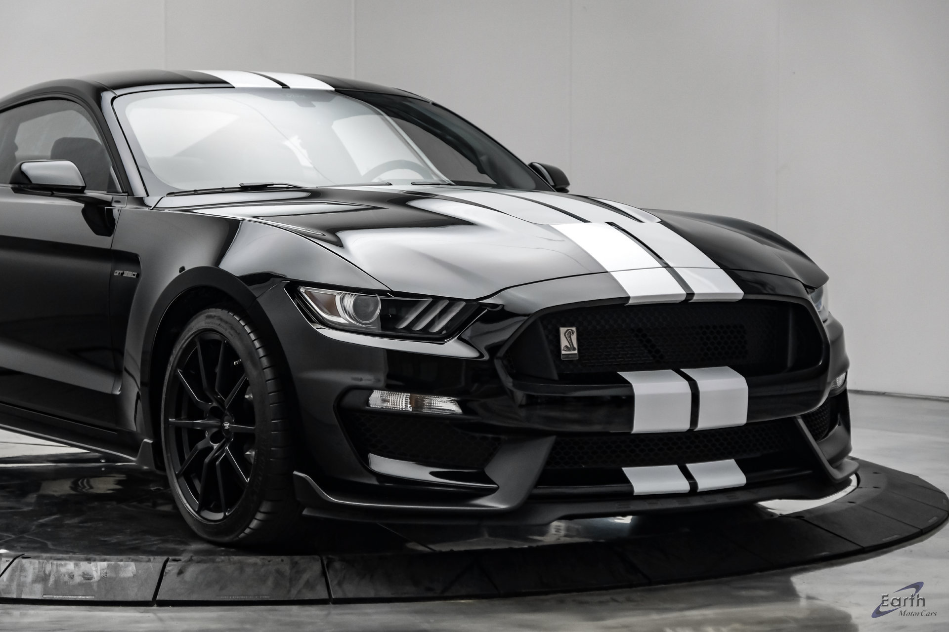 Used 2015 Ford Mustang Shelby GT350 RWD image 26