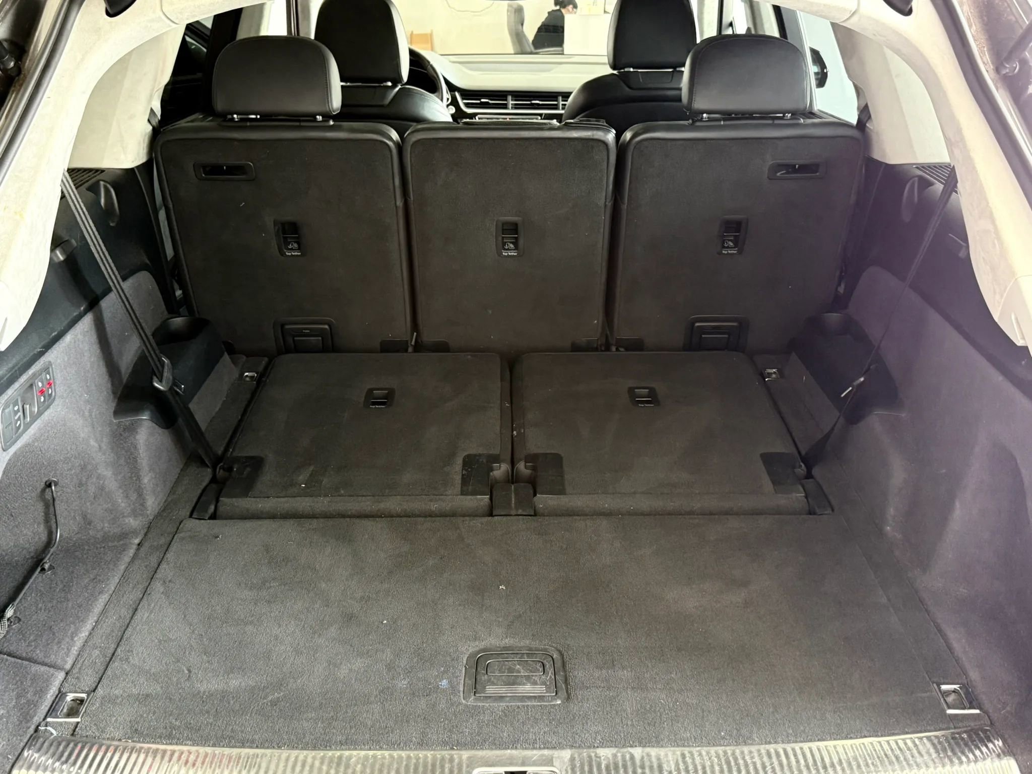 Used 2018 Audi Q7 3.0T Prestige image 32