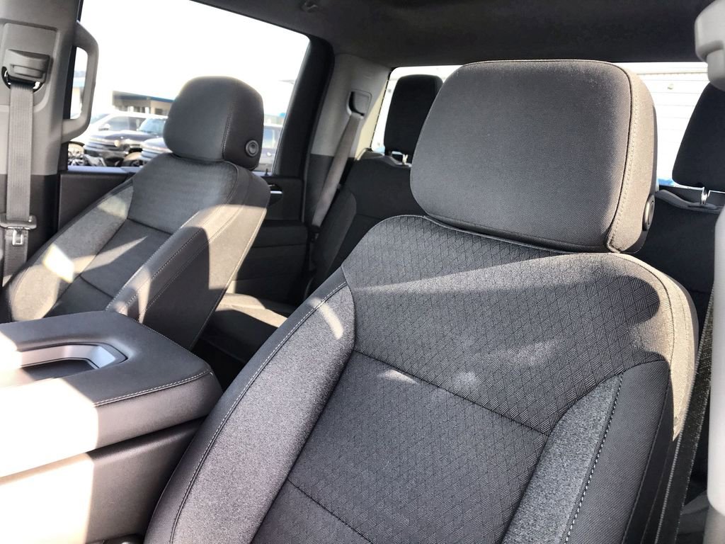 New 2026 GMC Sierra 2500 SLE image 11