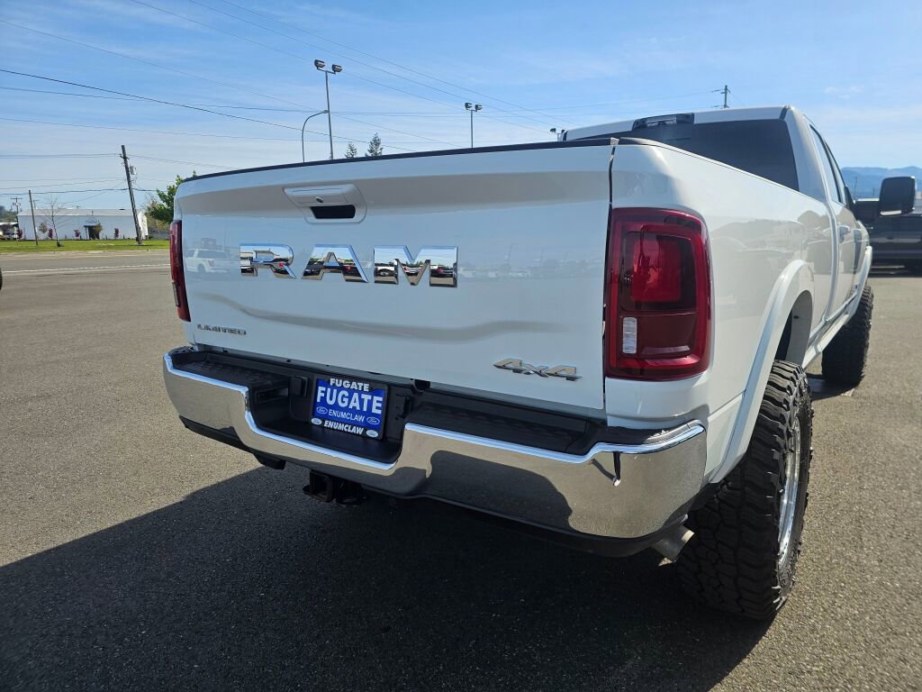 Used 2025 RAM 3500 Limited AWD/4WD image 7
