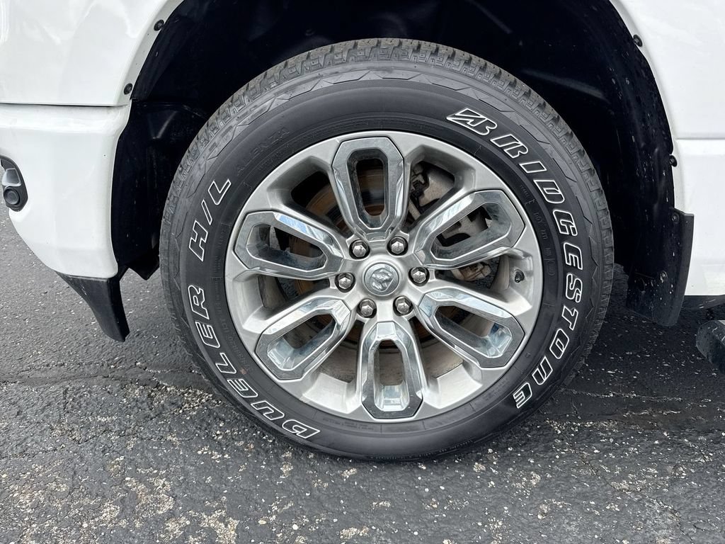 Used 2023 RAM 1500 Laramie AWD/4WD image 10