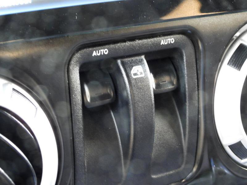 Used 2013 Jeep Wrangler Sahara w/ Connectivity Group AWD/4WD image 46