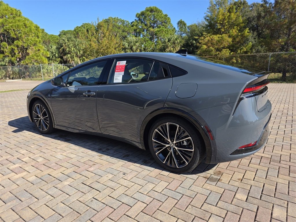 New 2026 Toyota Prius XLE image 9