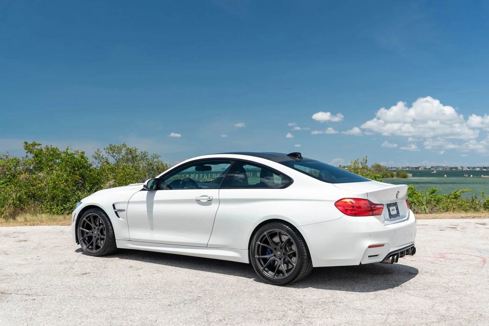Used 2015 BMW M4 Coupe RWD image 12