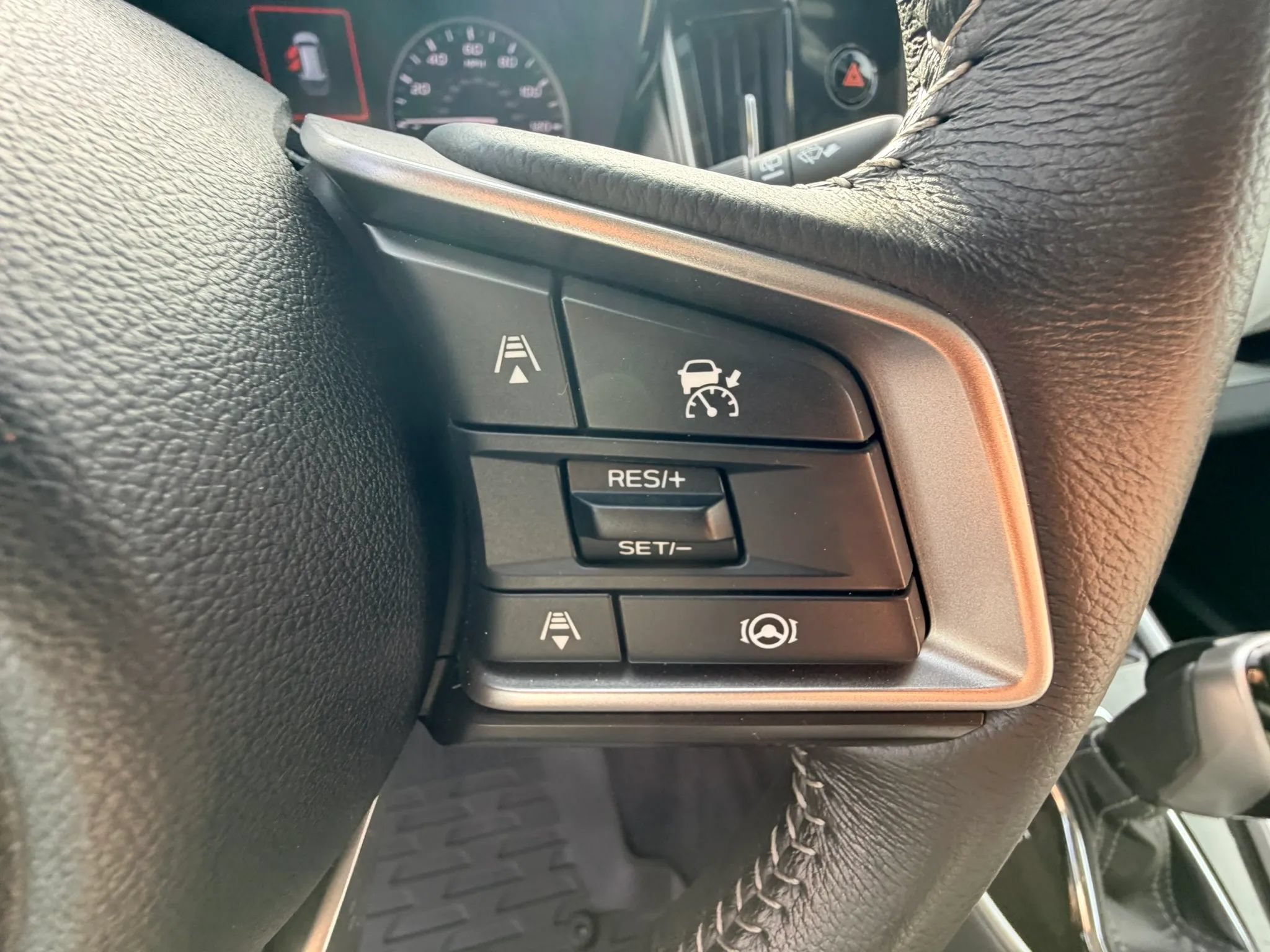 Used 2025 Subaru Outback Premium w/ Popular Package #1A AWD/4WD image 14