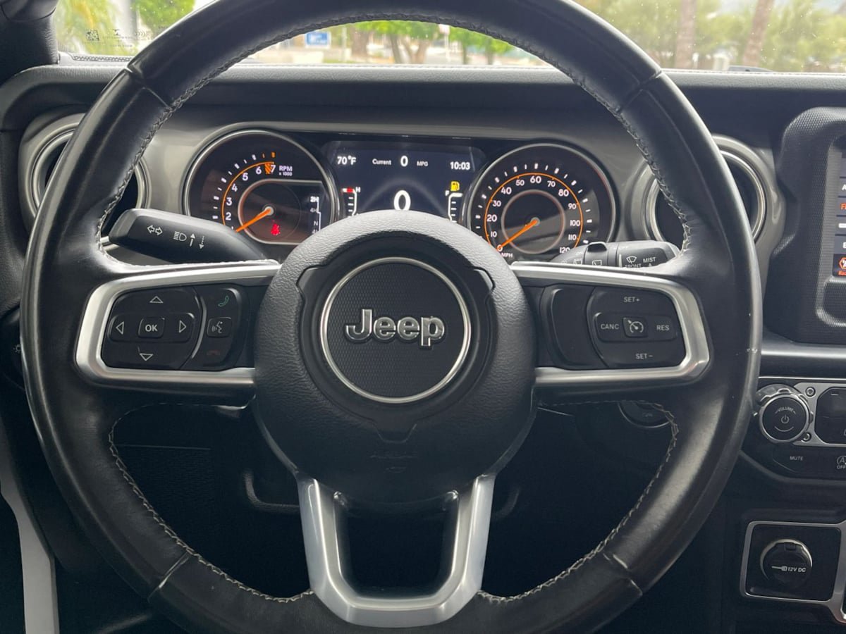 Used 2019 Jeep Wrangler Unlimited Sahara AWD/4WD image 24
