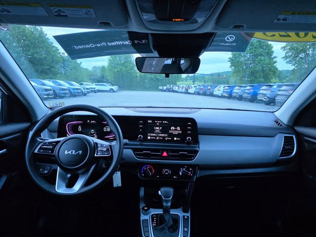 Certified 2025 Kia Seltos LX AWD/4WD image 18