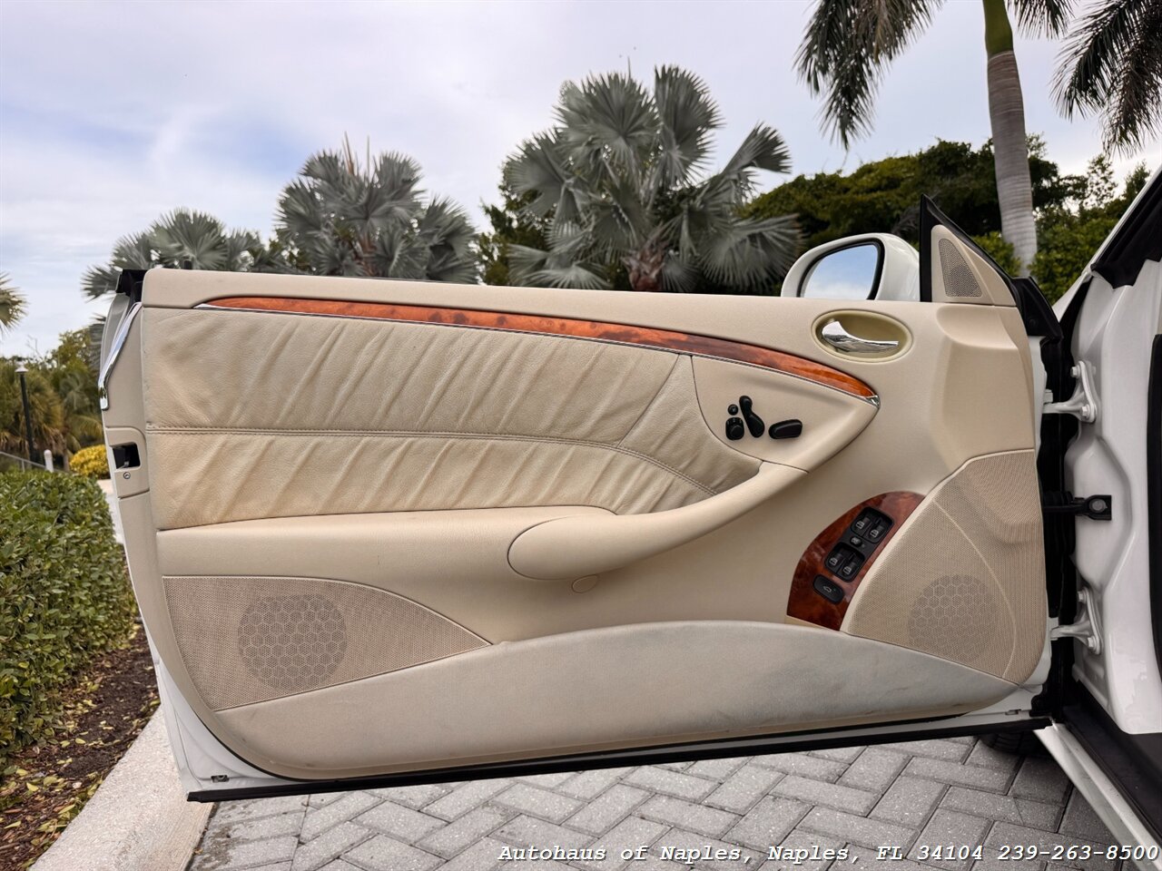 Used 2004 Mercedes-Benz CLK 320 Cabriolet image 18