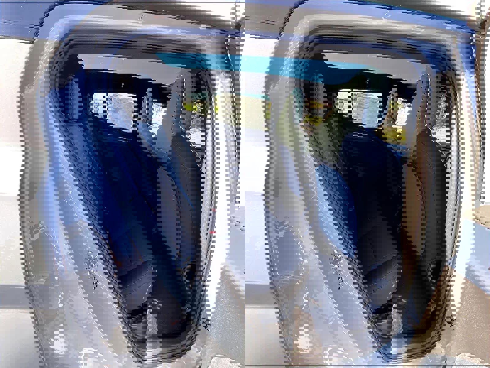 New 2026 Volvo EX30 Ultra w/ Protection Package Premier image 27