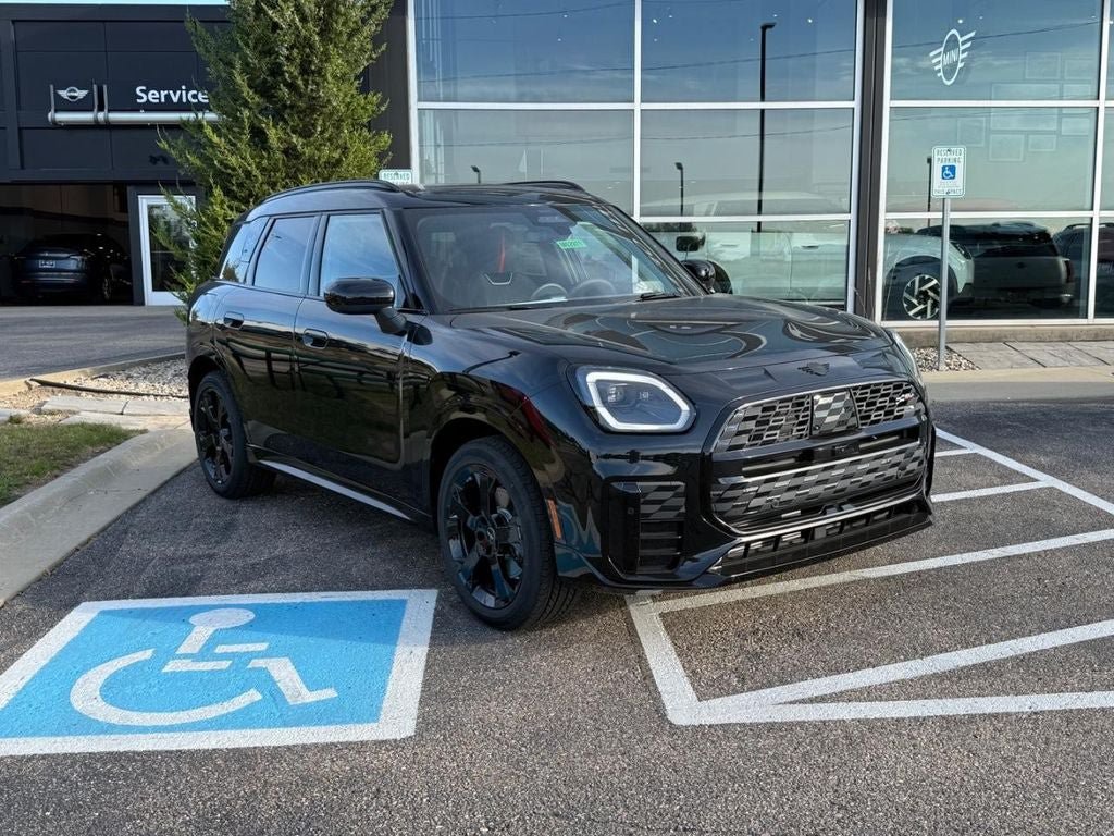 Used 2026 MINI Cooper Countryman S w/ Comfort Package Max AWD/4WD image 1