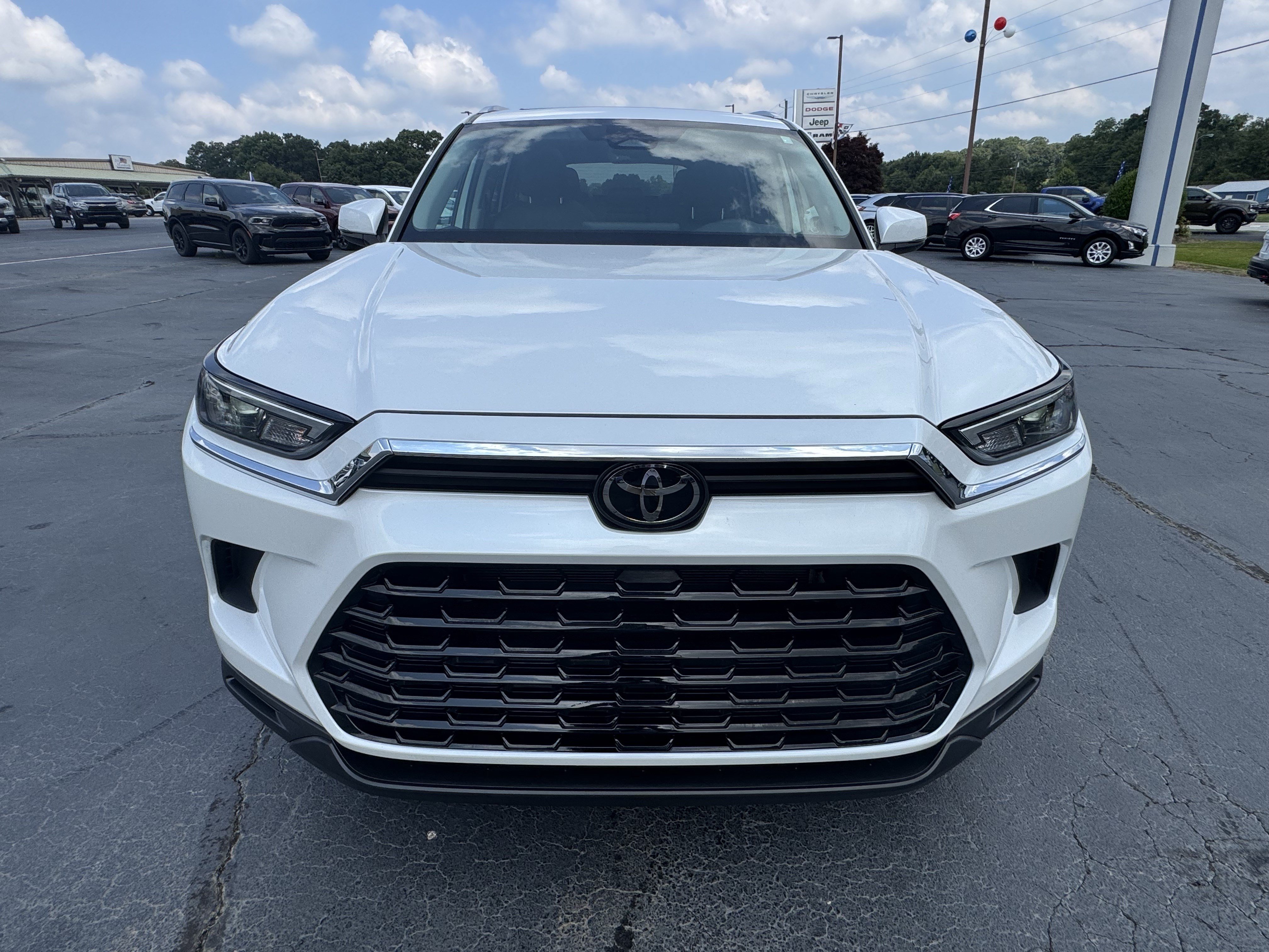 Used 2024 Toyota Grand Highlander AWD Hybrid image 4