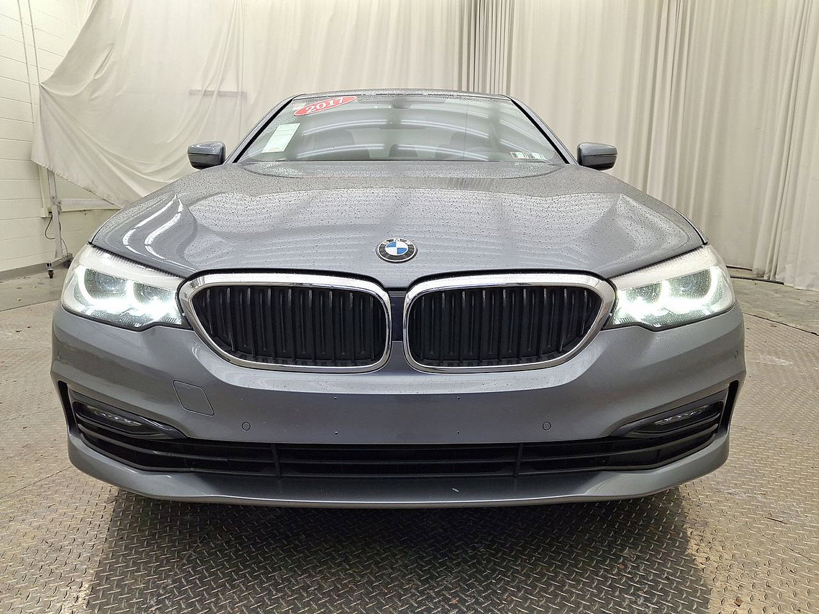 Used 2017 BMW 530i xDrive image 29