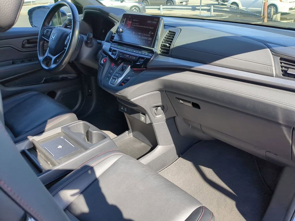 Used 2025 Honda Odyssey Sport-L image 32