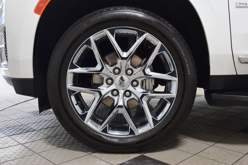 Used 2024 GMC Yukon XL Denali AWD/4WD image 30