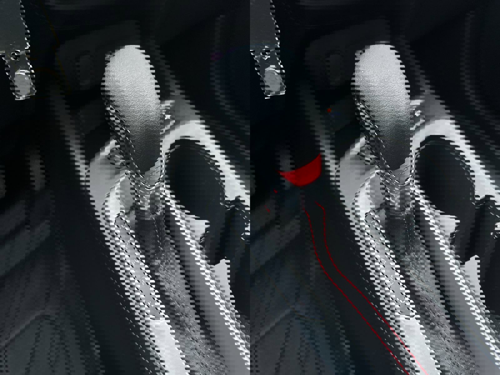 Certified 2024 Chevrolet Trax RS w/ Driver Confidence Package image 30