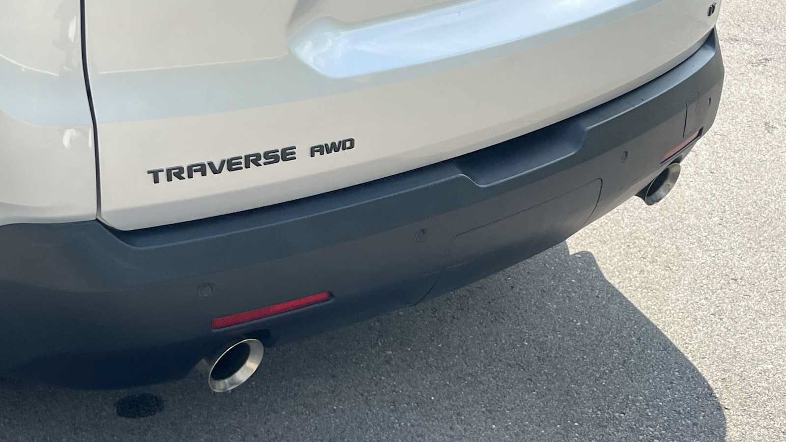 Used 2019 Chevrolet Traverse LT w/ LT Premium Package AWD/4WD image 53