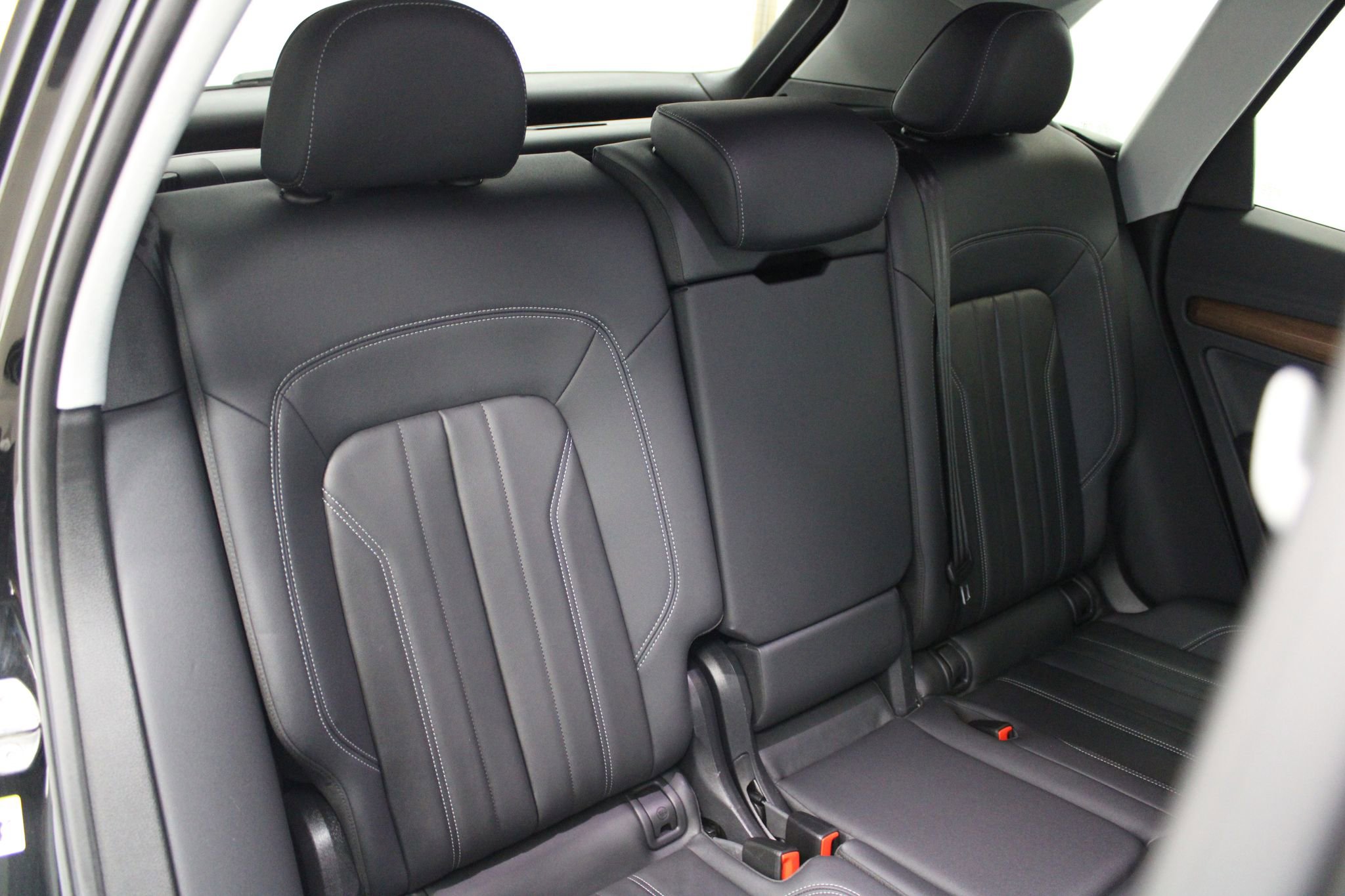 Used 2023 Audi Q5 2.0T Premium w/ Convenience Package image 26