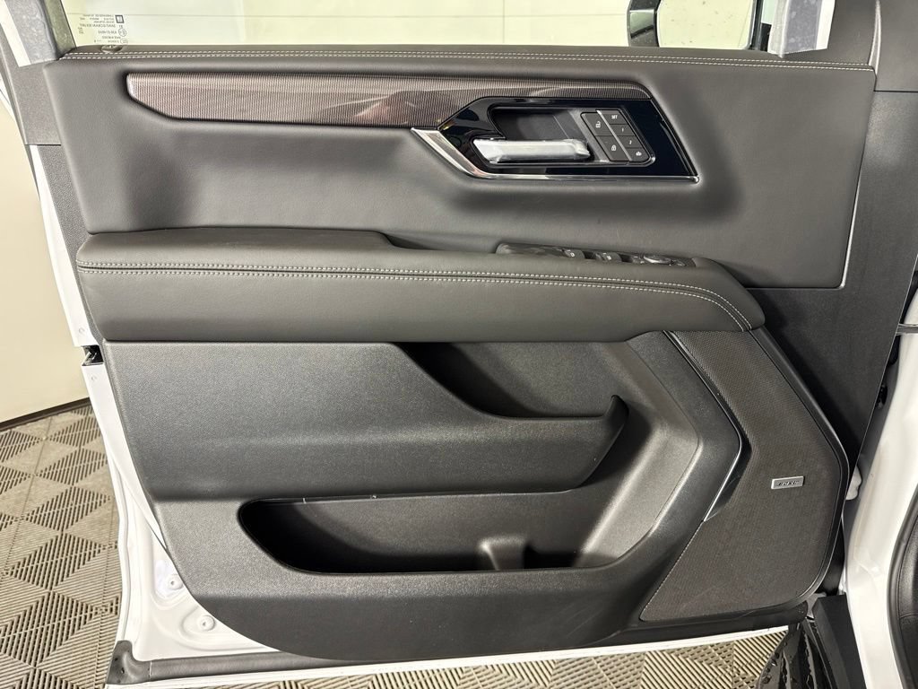 New 2026 GMC Yukon XL Elevation w/ Elevation Premium Package AWD/4WD image 24
